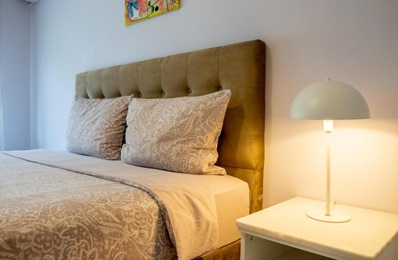 Sunny Apartment In Studentski Grad, Behind Unss Sofia Bagian luar foto